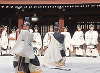 昭憲皇太后の周年祭の時だけ奉納される「東遊」