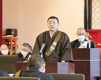 施政方針を語る田中恵紳宗務総長