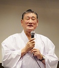 「規定を順守して明るく楽しいお祭りに」と話す猿渡宮司