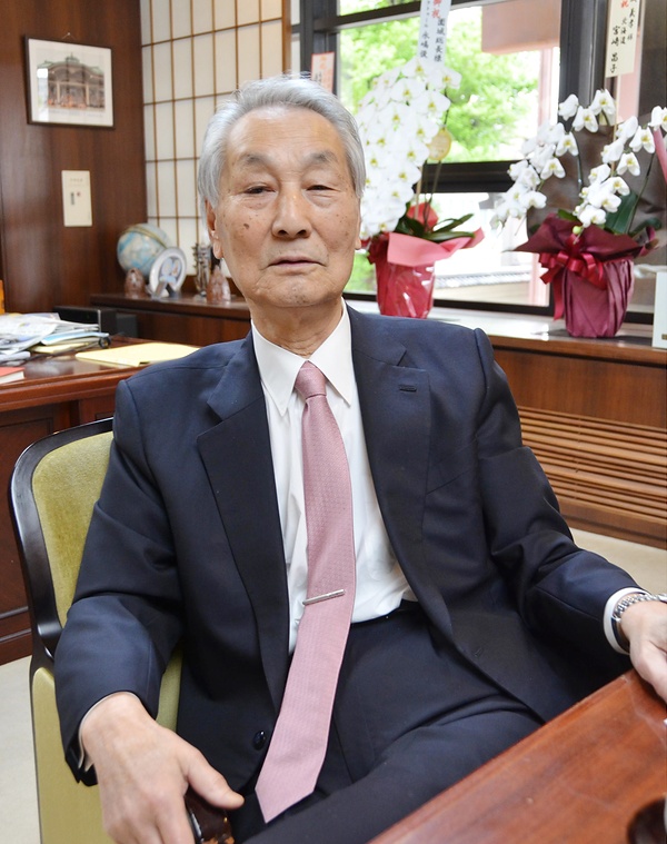 普及策の停止で「宗務の状況はどんどん変わっている」と強調する園城総長