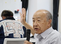 アイヌの人々と和人の対等な関係を構築する必要があると語る殿平住職