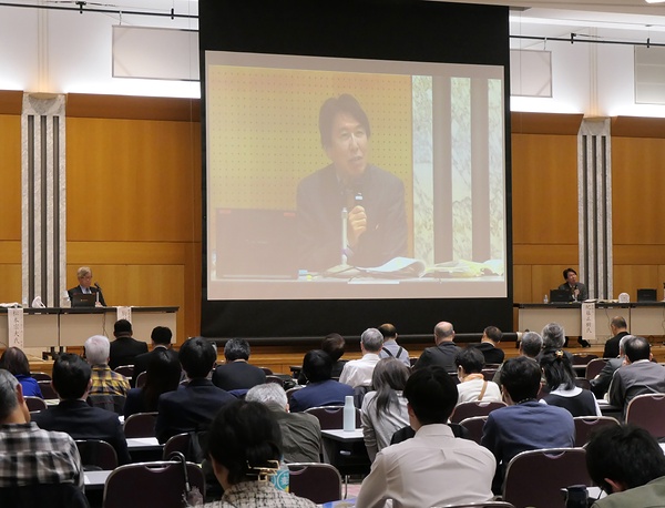 憲法と政教分離について語り合われたシンポジウム