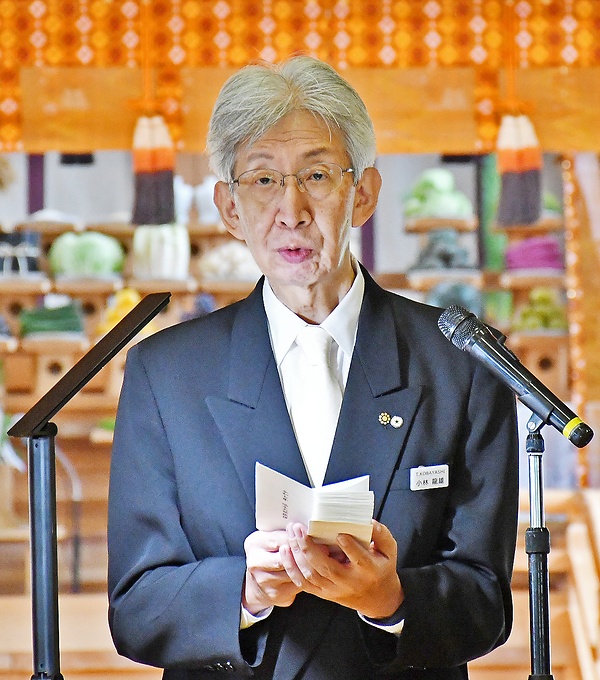 第2次大本事件解決から80年の節目の年に当たり「先人の不動の信仰をしっかり胸に刻んでおきたい」と語る小林本部長