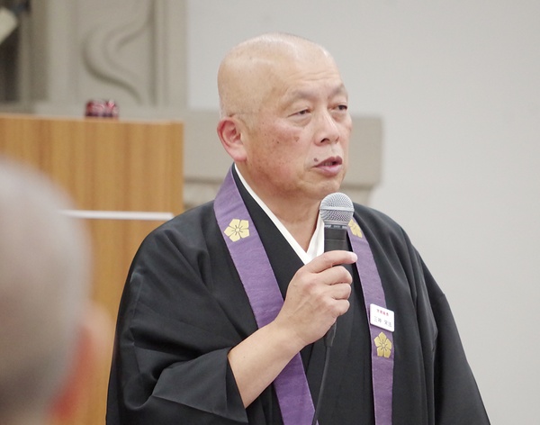 宗務庁舎の建て替えについて方針を述べる三神宗務総長