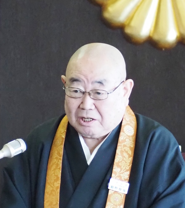 執務方針を述べる細野宗務総長