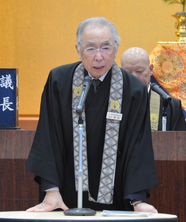 今臨宗で退任の意向を表明する増田総長