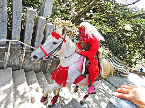 勇壮「マダラ鬼神祭」　雨引山楽法寺