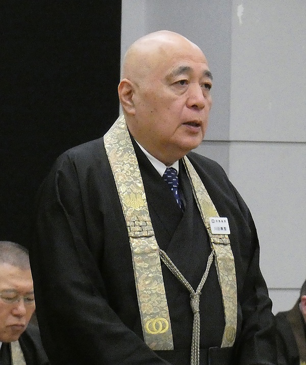 施政方針演説する川田宗務総長