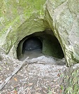 鹿児島市に残されている雀ケ宮かくれ念仏洞＝法灯会提供