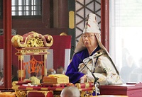 第85世の法灯を継承した伊藤日隆貫首