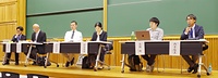 シンポジウム「近代真宗史研究の現在」の全体討論（龍谷大大宮キャンパス）