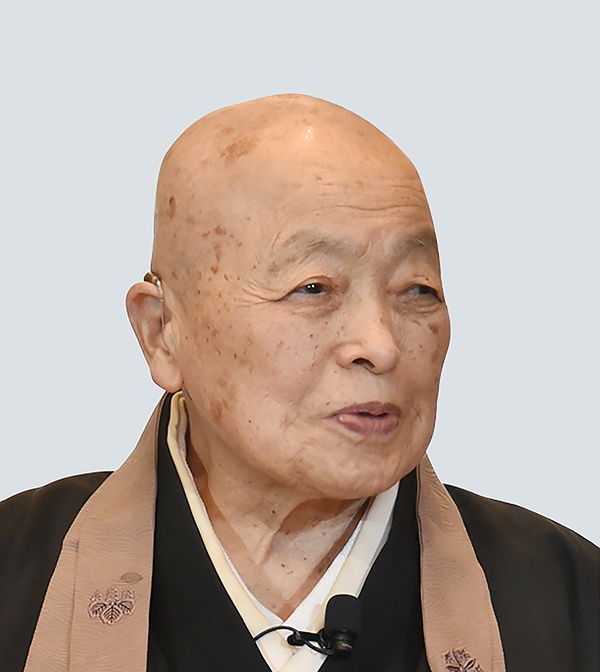 青山俊董氏