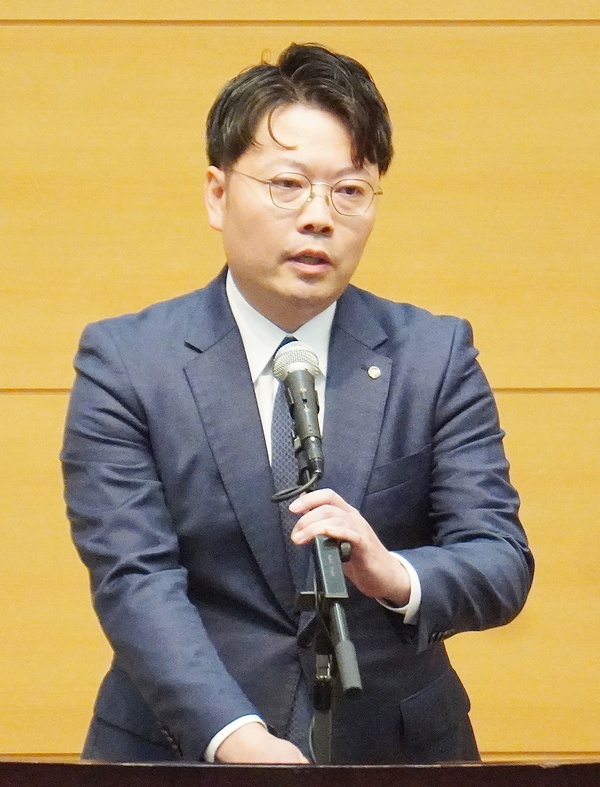 「今回の学びを役立ててほしい」と呼び掛ける北方宏和会長